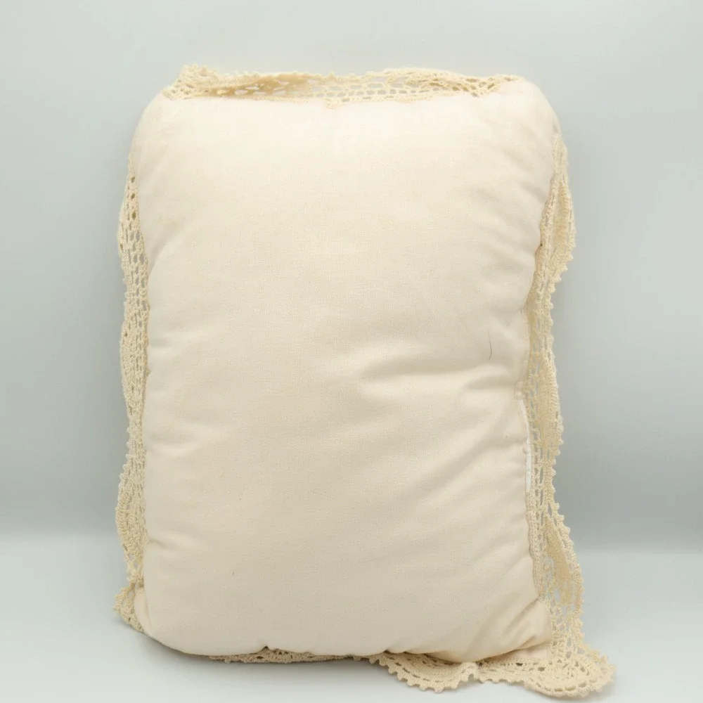 Grandmacore Cottage Crochet Lace Throw Set (3) Pillows Beige Vintage Granny Rose